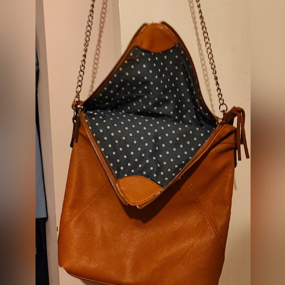 Caramel Crossbody Envelope Bag - Picture 4 of 5